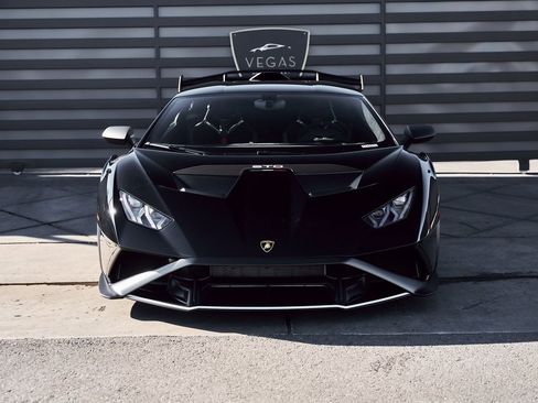 Used 2024 Lamborghini Huracan STO image 20