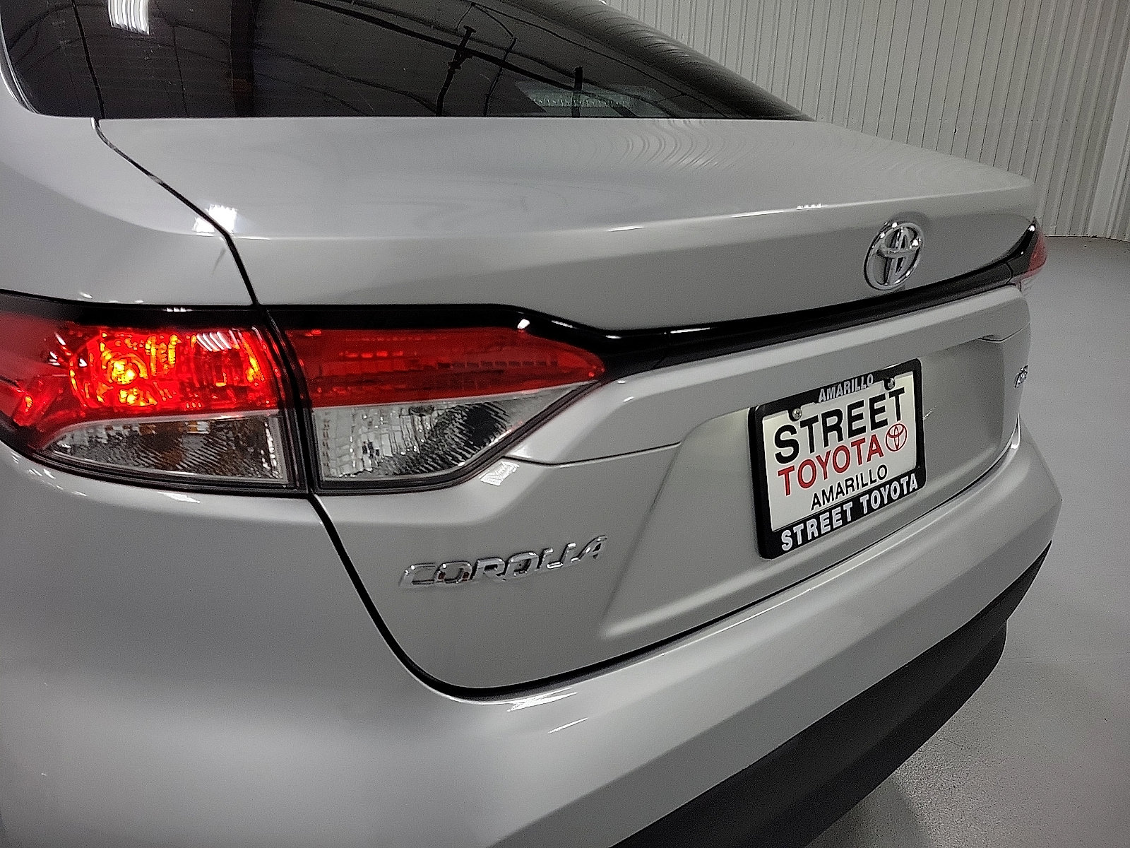 Certified 2025 Toyota Corolla LE FWD image 19