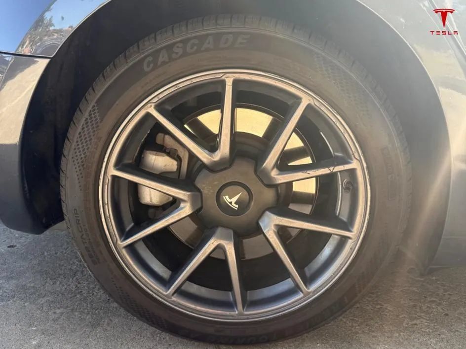 Used 2023 Tesla Model 3 Standard Range RWD image 31