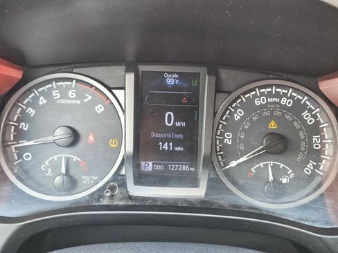 Used 2019 Toyota Tacoma TRD Off-Road AWD/4WD image 23