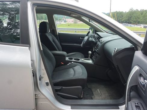 Used 2015 Nissan Rogue S w/ Convenience Package AWD/4WD image 13