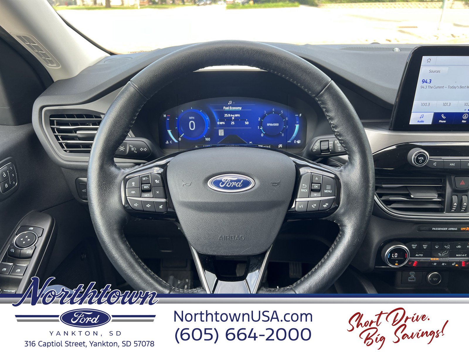 Used 2021 Ford Escape Titanium w/ Class II Trailer Tow Package AWD/4WD image 23