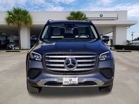 Used 2024 Mercedes-Benz GLS 450 4MATIC image 2