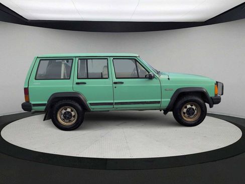 Used 1994 Jeep Cherokee SE image 9