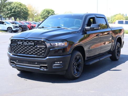 Used 2025 RAM 1500 Big Horn AWD/4WD image 35