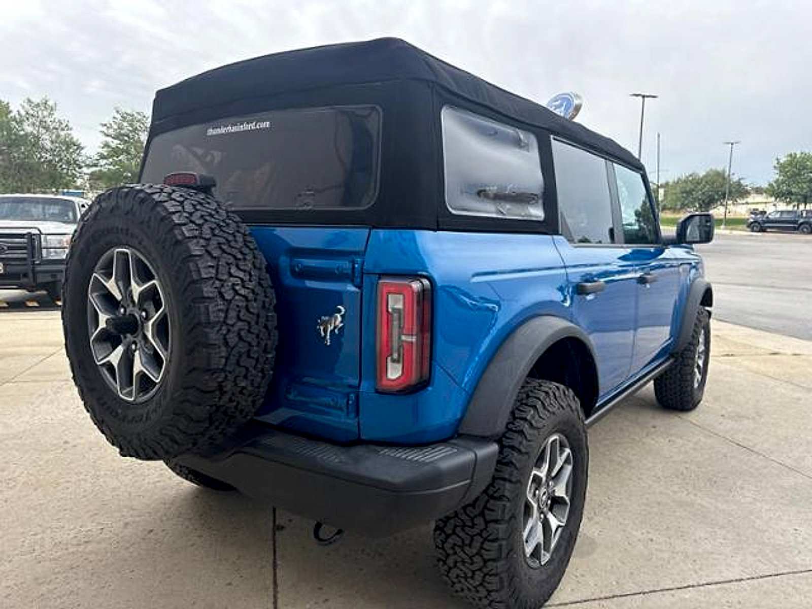 Used 2023 Ford Bronco Badlands AWD/4WD image 5