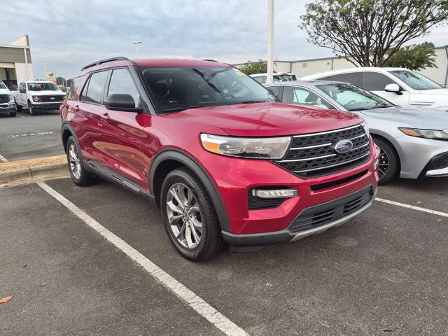 Certified 2022 Ford Explorer XLT w/ Equipment Group 202A RWD image 1