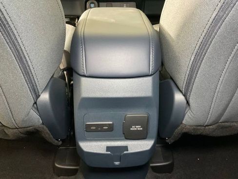 New 2025 Ford Maverick XLT w/ XLT Luxury Package image 17