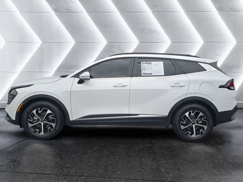 Used 2025 Kia Sportage EX w/ Premium Package AWD/4WD image 2