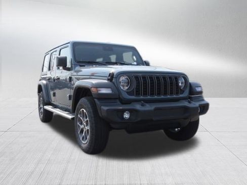 New 2025 Jeep Wrangler Sport S image 9