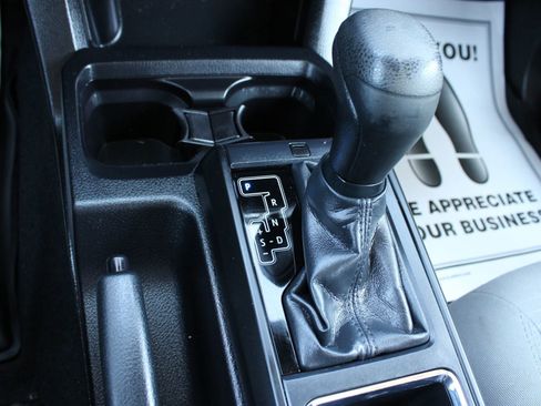 Used 2018 Toyota Tacoma SR w/ SR Convenience Package AWD/4WD image 38
