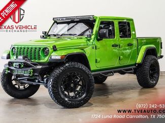 Used 2025 Jeep Gladiator Sport video 1