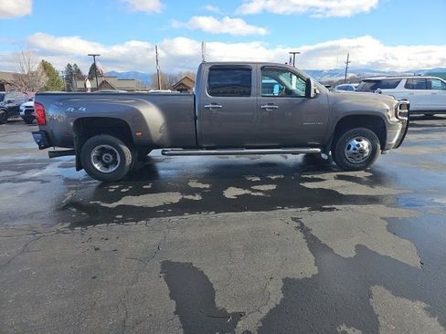 Used 2011 GMC Sierra 3500 SLT w/ SLT Convenience Package image 73