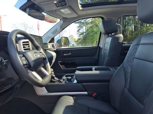 Used 2024 Toyota Tundra Limited w/ Power Package image 5