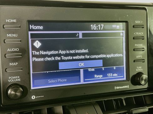 Used 2021 Toyota RAV4 LE FWD image 21