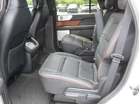 Certified 2023 Lincoln Navigator Black Label AWD/4WD image 16
