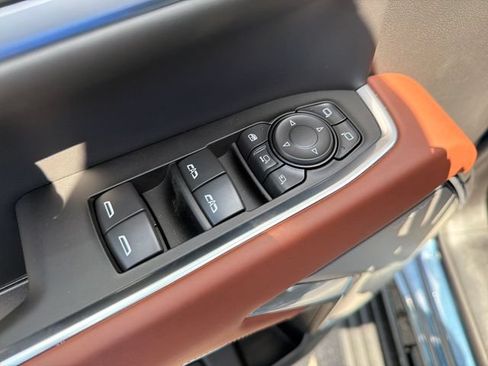 New 2026 GMC Sierra 2500 Denali Ultimate AWD/4WD image 17