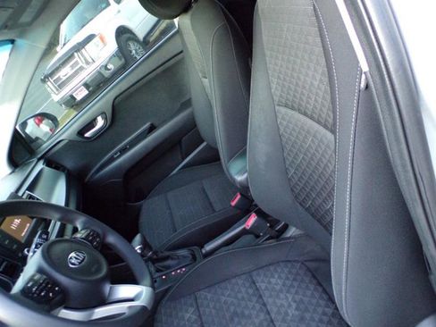 Used 2018 Kia Rio S image 16