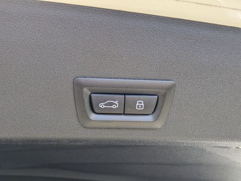 Used 2024 BMW XM image 13