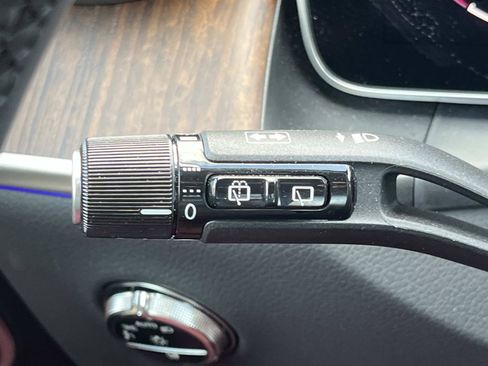 Used 2026 Mercedes-Benz GLC 300 4MATIC image 35