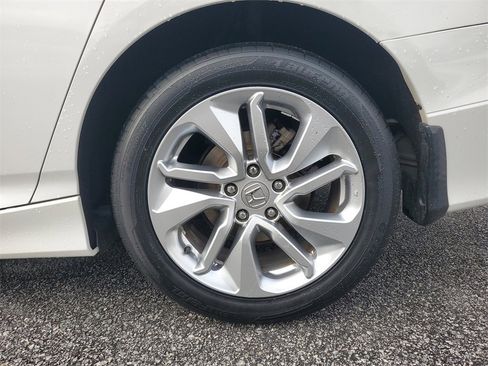 Used 2020 Honda Accord LX image 9