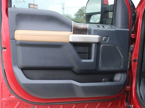 Certified 2022 Ford F250 Lariat w/ Tremor Off-Road Package image 19