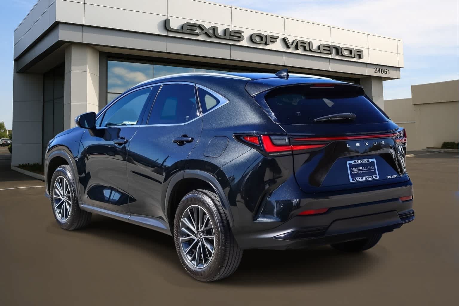 Certified 2024 Lexus NX 250 FWD image 2