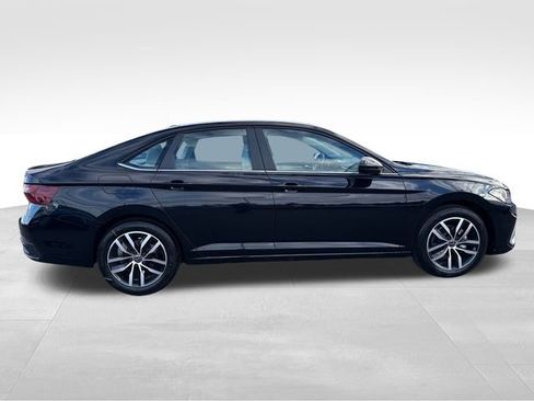 New 2026 Volkswagen Jetta SE image 8