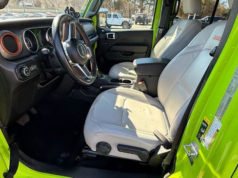Used 2021 Jeep Gladiator Mojave image 15