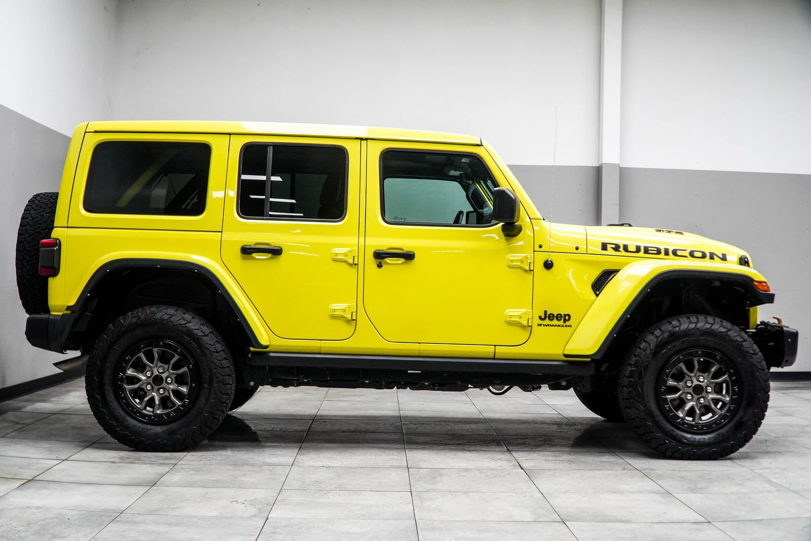 Used 2023 Jeep Wrangler Unlimited Rubicon 392 w/ Trailer Tow Package AWD/4WD image 7
