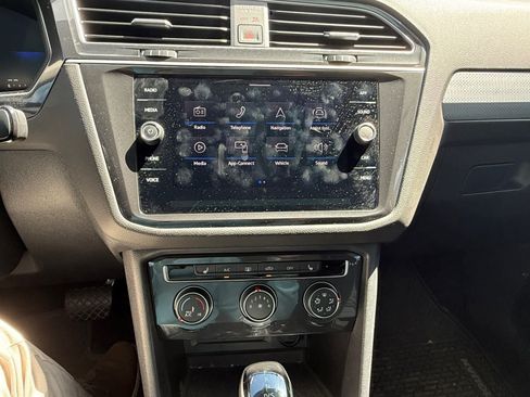 Used 2024 Volkswagen Tiguan S AWD/4WD image 15