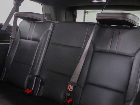 Used 2021 Chevrolet Suburban RST w/ Luxury Package AWD/4WD image 29