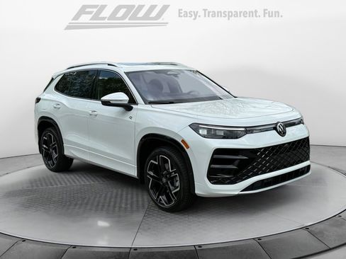 New 2026 Volkswagen Tiguan SEL R-Line AWD/4WD image 1