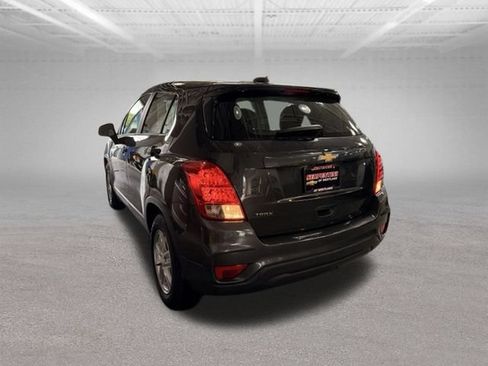 Used 2019 Chevrolet Trax LS FWD image 5