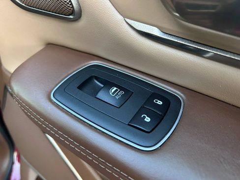 Used 2019 RAM 1500 Limited AWD/4WD image 88
