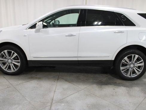 Used 2024 Cadillac XT5 Premium Luxury image 6