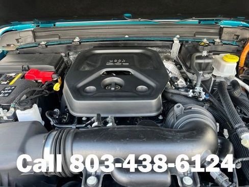 Used 2024 Jeep Wrangler Unlimited Sahara w/ Technology Group AWD/4WD image 39