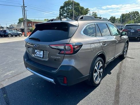 Used 2022 Subaru Outback Limited w/ Popular Package #2 AWD/4WD image 8