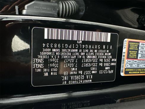 Used 2023 Kia Sorento LX image 31