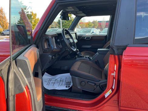 Used 2023 Ford Bronco Outer Banks image 14