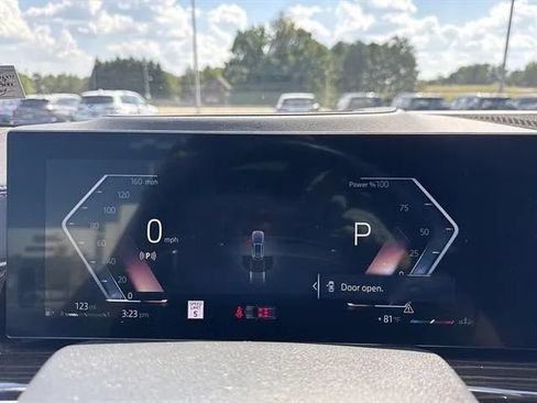 Used 2024 BMW X5 xDrive40i w/ Premium Package AWD/4WD image 10