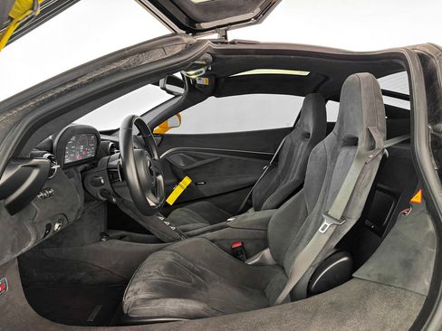 Used 2019 McLaren 720S Performance image 15