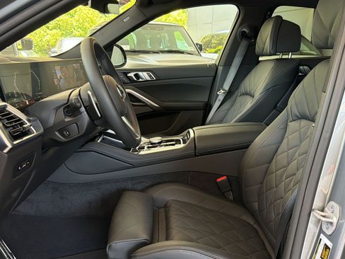 Used 2025 BMW X6 xDrive40i w/ Climate Comfort Package AWD/4WD image 5