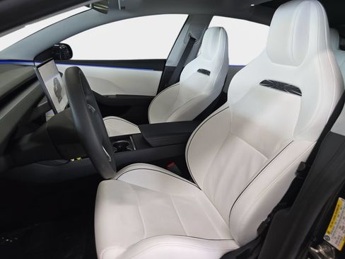 Used 2024 Tesla Model 3 Performance AWD/4WD image 17
