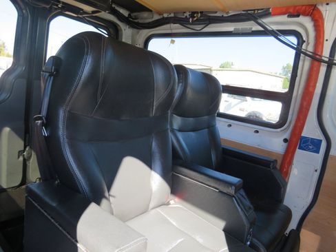 Used 2010 Freightliner Sprinter 2500 RWD image 25