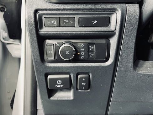 Used 2022 Ford F150 Lariat w/ Max Trailer Tow Package image 18