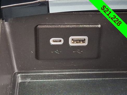 Used 2023 Buick Envision Preferred FWD image 27