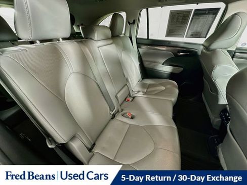 Used 2021 Toyota Highlander Limited AWD/4WD image 37