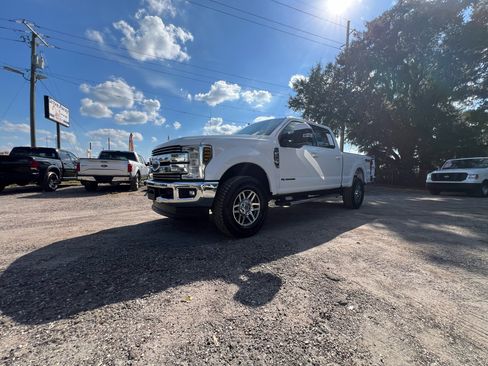 Used 2019 Ford F250 Lariat w/ Lariat Value Package image 40