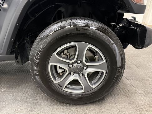 Used 2022 Jeep Wrangler Unlimited Sport image 13